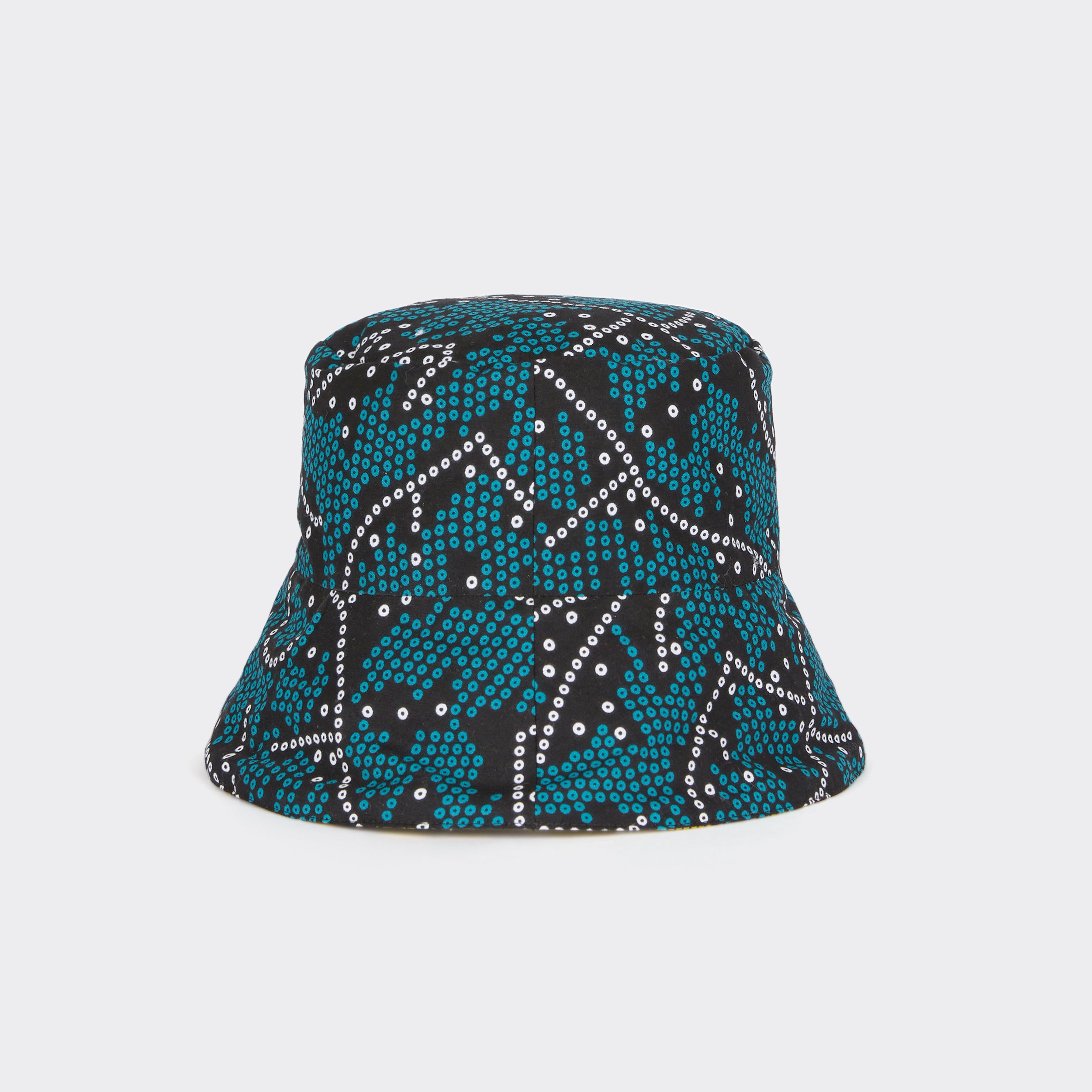 Reversible Bucket Hat In Wax Winter Giraffe