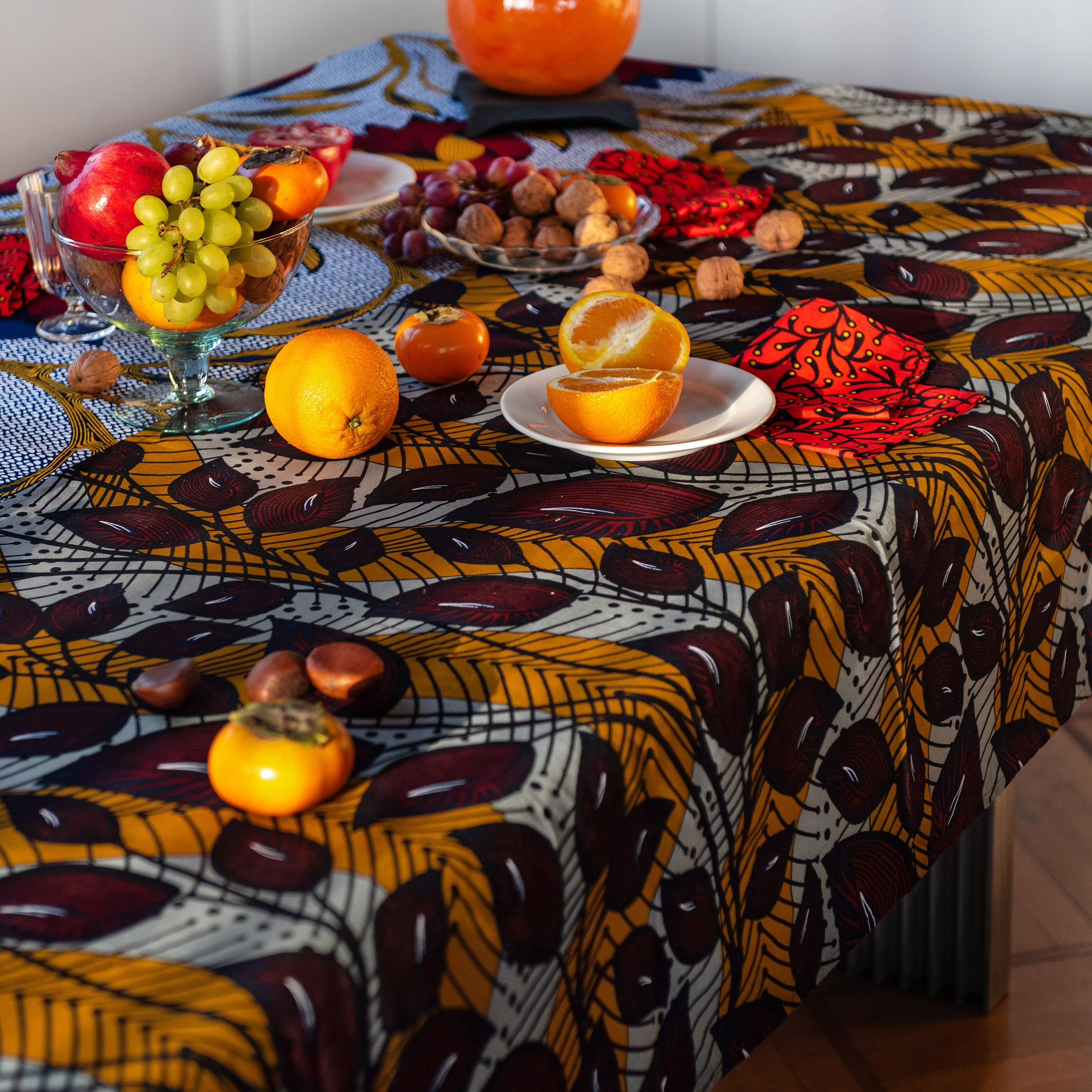 Bicolor Tablecloth in Wax Autumn Dance