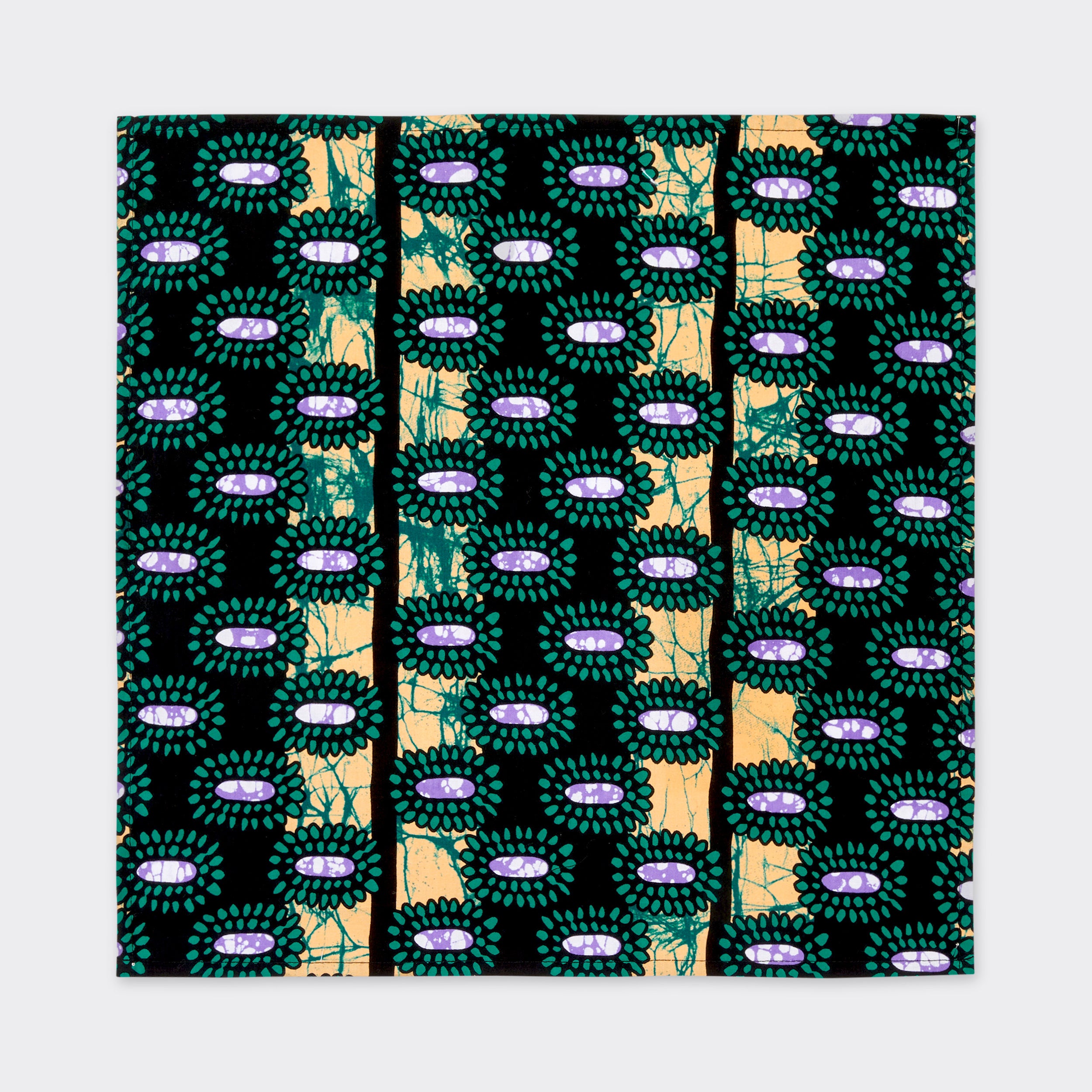 Napkins in wax fabric geometric print in black and green