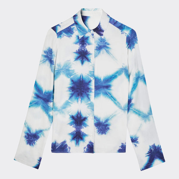 Still life: Shirt in Tie Dye White and Blue
